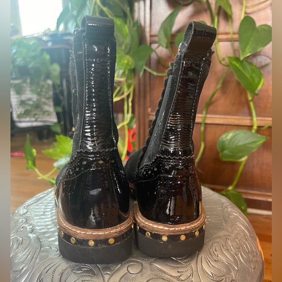 FREE PEOPLE black Patton leather pull on ankle boots - Picture 2 of 4